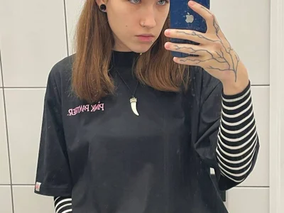 EvaAndLuna avatar
