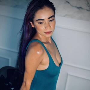 Liz_Lancester avatar