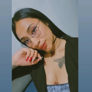 Alee_18 avatar