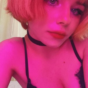 MinaSanna avatar