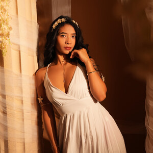 Anny_L avatar