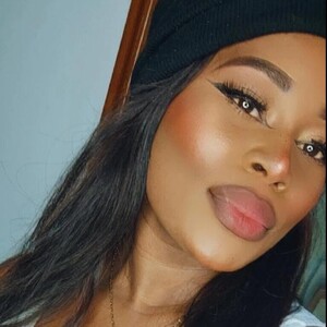 Dakotadesire_10 avatar