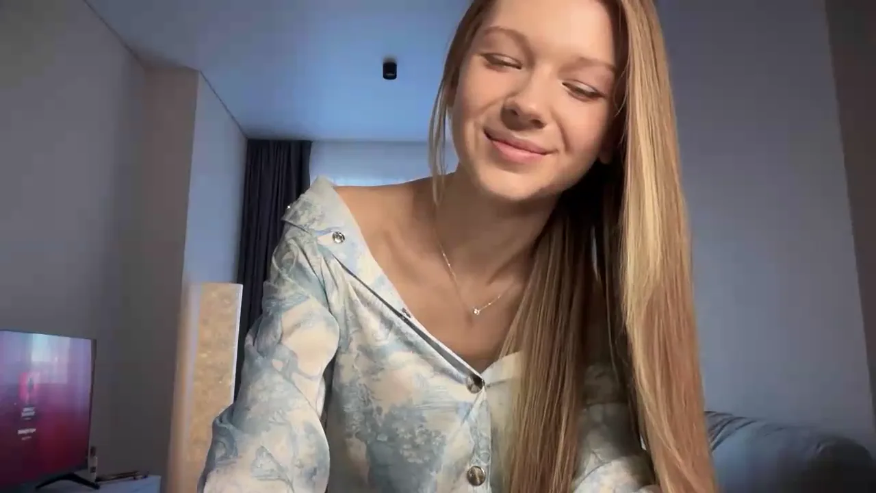 Thumbnail for CuteBlonde